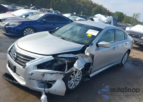 2015 Nissan Altima 2.5 S из США, поврежденный, VIN 1N4AL3AP1FC147921